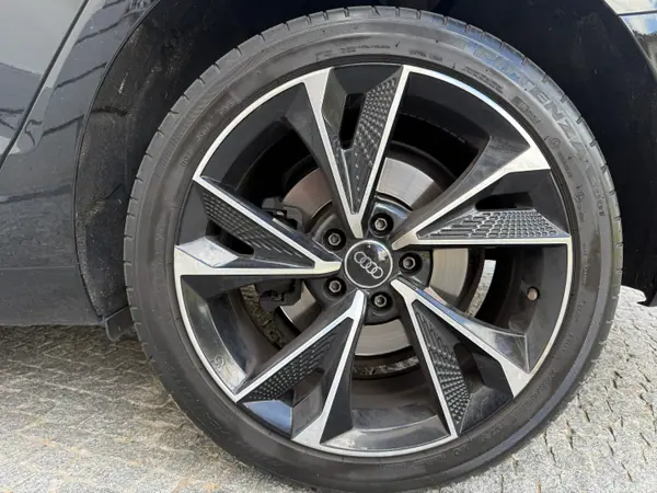 Audi A4 Avant 2020 - 20250 EUR, 160000 km - AUTO.MOTO.pt - 160000km - foto 16 de 16