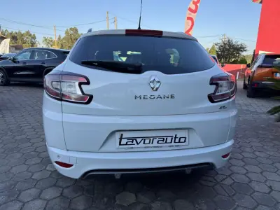Renault Mégane Sport Tourer 2011 - 8900 EUR, 214000 km - AUTO.MOTO.pt - 214000km - foto 7 de 40