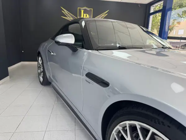 Mercedes-Benz SL 43 AMG 2024 - 125000 EUR, 12500 km - AUTO.MOTO.pt - 12500km - foto 37 de 40