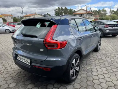 Volvo XC 40 2023 - 28500 EUR, 58000 km - AUTO.MOTO.pt - 58000km - foto 7 de 38