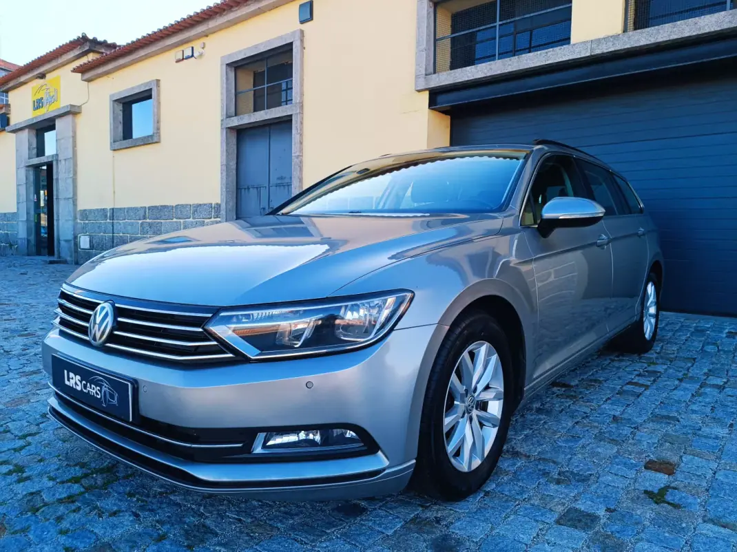 Volkswagen Passat Variant 2015 - 12490 EUR, 202331 km - 202331km - foto 2 de 21