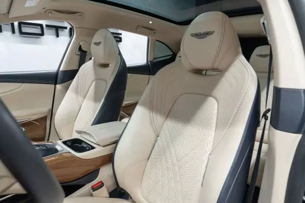 Aston Martin DBX 2020 - 149950 EUR, 55000 km - AUTO.MOTO.pt - 55000km - foto 27 de 53