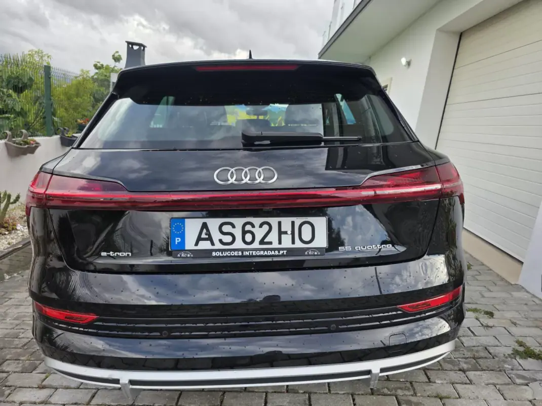 Audi e-tron 2022 - 31750 EUR, 115000 km - AUTO.MOTO.pt - 115000km - foto 32 de 73