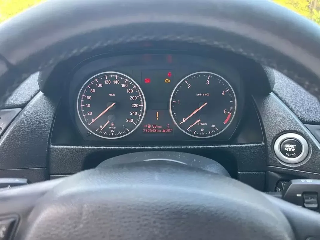 BMW X1 2011 - 12900 EUR, 292000 km - AUTO.MOTO.pt - 292000km - foto 13 de 13