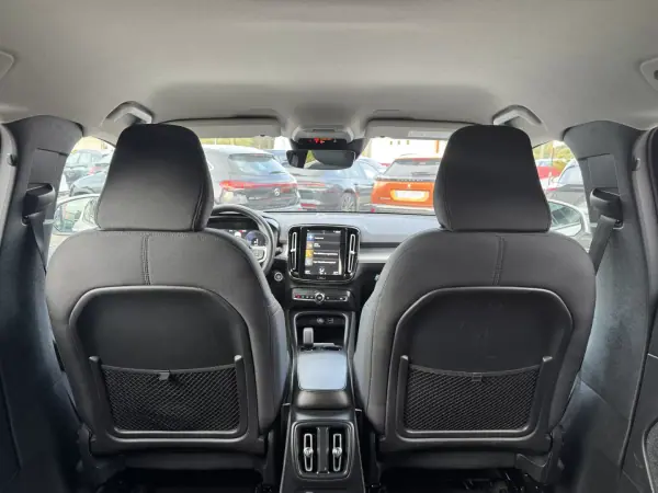 Volvo XC 40 2021 - 24500 EUR, 121000 km - AUTO.MOTO.pt - 121000km - foto 17 de 42