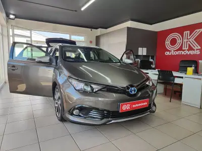 Toyota Auris Touring Sports 2018 - 16950 EUR, 109000 km - AUTO.MOTO.pt - 109000km - foto 21 de 37