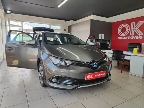 Toyota Auris Touring Sports 2018 - 16950 EUR, 109000 km - AUTO.MOTO.pt - 109000km - foto 21 de 37