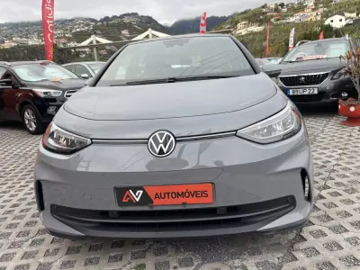 Volkswagen ID.3 2023 - 27950 EUR, 21352 km - AUTO.MOTO.pt - 21352km - foto 2 de 11