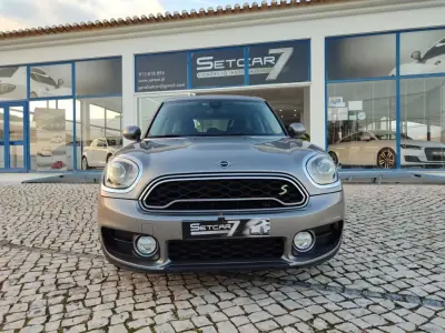 MINI Countryman 2018 - 20990 EUR, 122000 km - foto 1 de 25