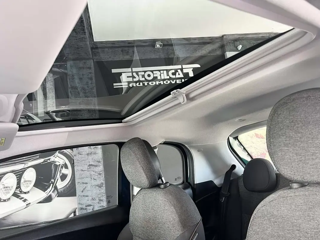 Fiat 500e 2021 - 18600 EUR, 45555 km - 45555km - foto 18 de 25