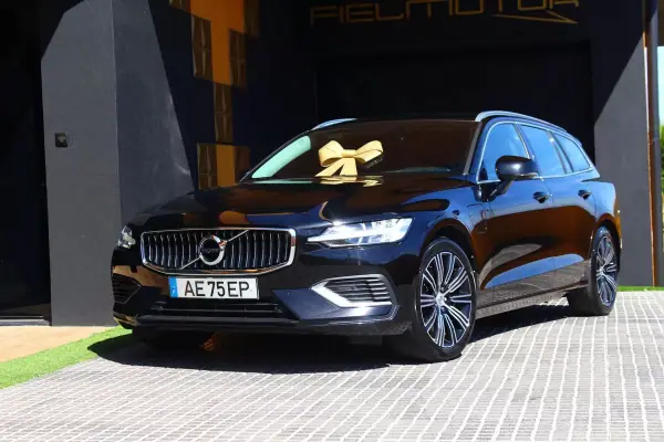 Volvo V60 2020 - 23750 EUR, 138000 km - AUTO.MOTO.pt - 138000km - foto 4 de 16