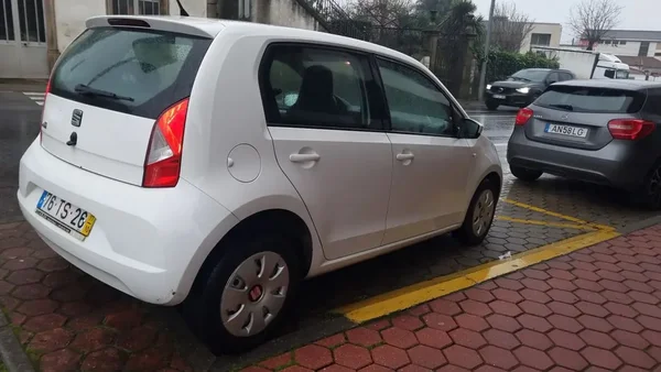 SEAT Mii 2017 - 8990 EUR, 43580 km - AUTO.MOTO.pt - 43580km - foto 5 de 14