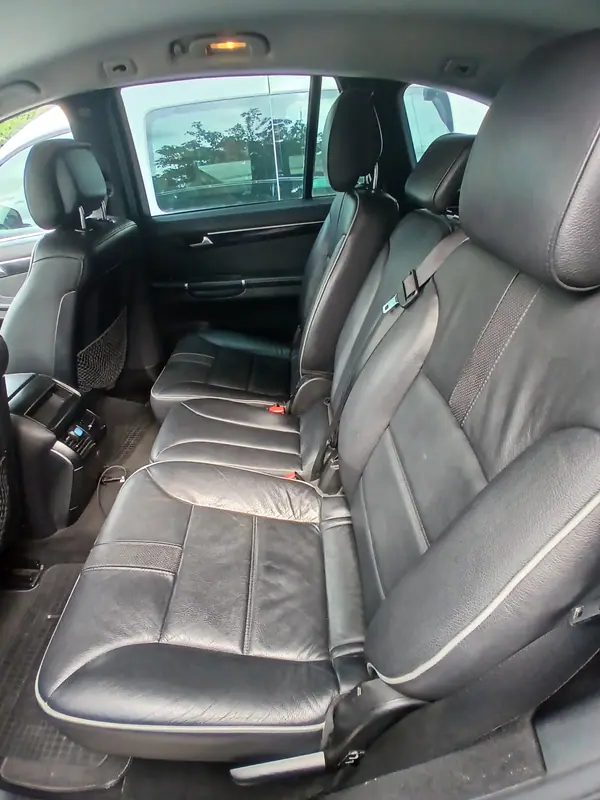 Mercedes-Benz R 350 2013 - 15250 EUR, 364680 km - AUTO.MOTO.pt - 364680km - foto 10 de 12