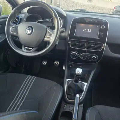 Renault Clio Sport Tourer 2018 - 11950 EUR, 108830 km - 108830km - foto 9 de 21