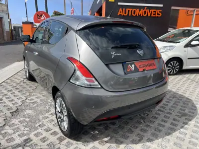 Lancia Ypsilon 2011 - 5950 EUR, 184167 km - 184167km - foto 5 de 12