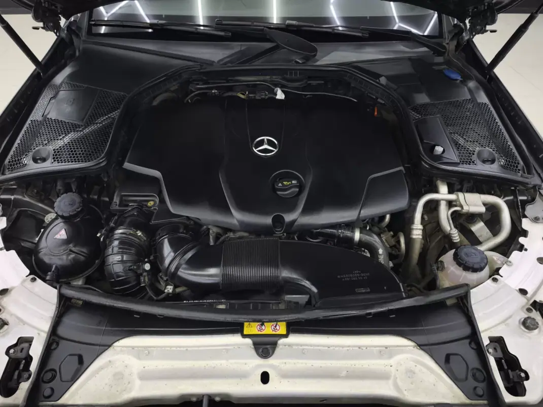 Mercedes-Benz C 220 2017 - 30950 EUR, 148819 km - AUTO.MOTO.pt - 148819km - foto 13 de 44