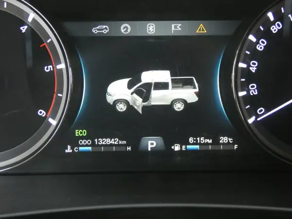 SsangYong Musso 2018 - 27500 EUR, 132000 km - AUTO.MOTO.pt - 132000km - foto 42 de 50