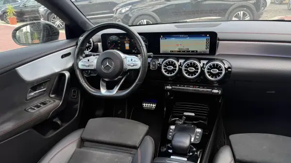 Mercedes-Benz CLA 200 2020 - 24990 EUR, 199000 km - AUTO.MOTO.pt - 199000km - foto 21 de 39