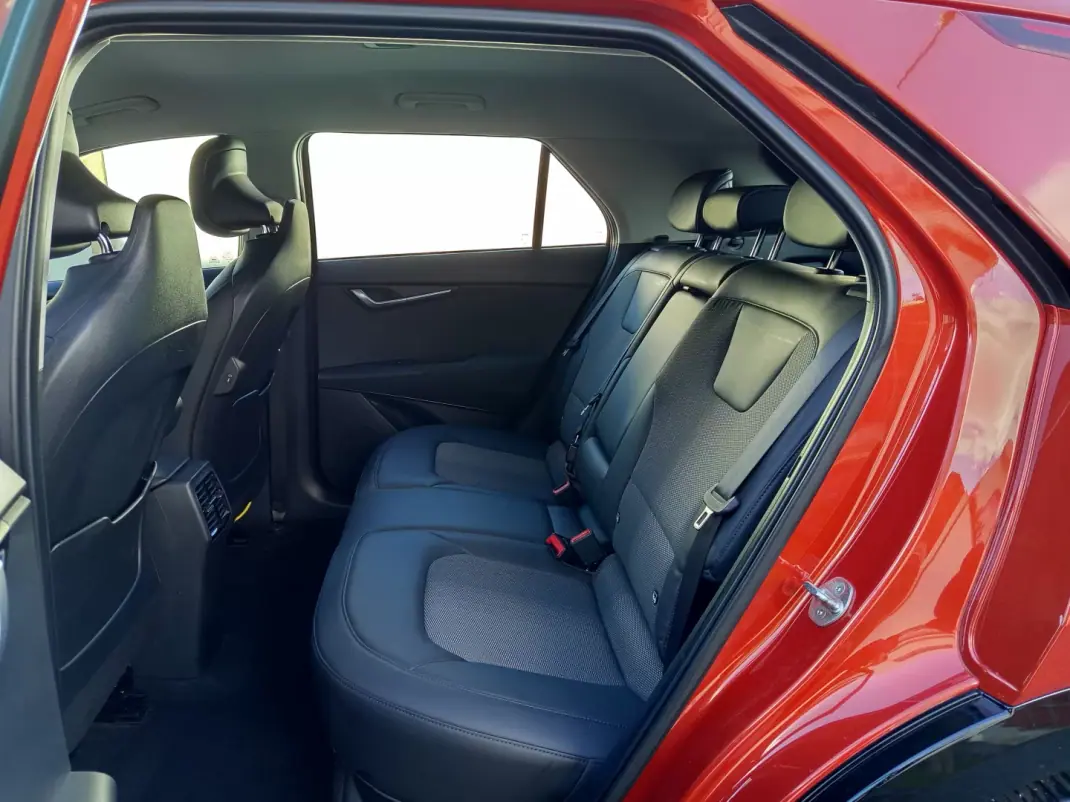 Kia e-Niro 2022 - 24990 EUR, 69900 km - AUTO.MOTO.pt - 69900km - foto 12 de 20