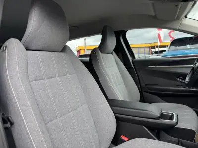 Renault Mégane E-Tech 2022 - 22500 EUR, 89000 km - AUTO.MOTO.pt - 89000km - foto 21 de 44