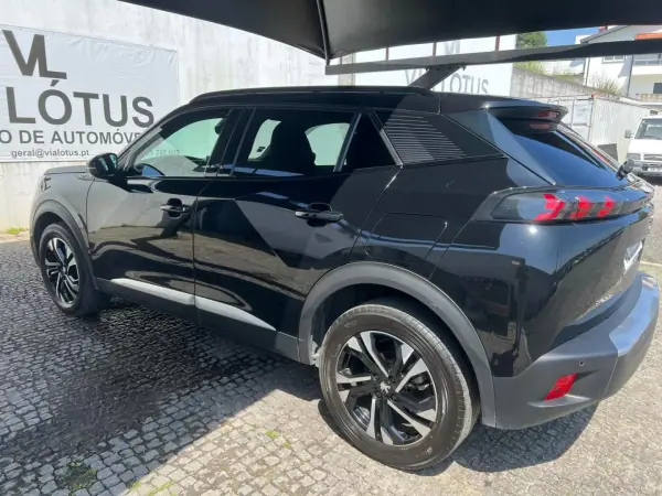 Peugeot 2008 2021 - 21900 EUR, 168000 km - AUTO.MOTO.pt - 168000km - foto 6 de 11