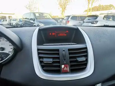 Peugeot 207 2008 - 4990 EUR, 207000 km - AUTO.MOTO.pt - 207000km - foto 14 de 21