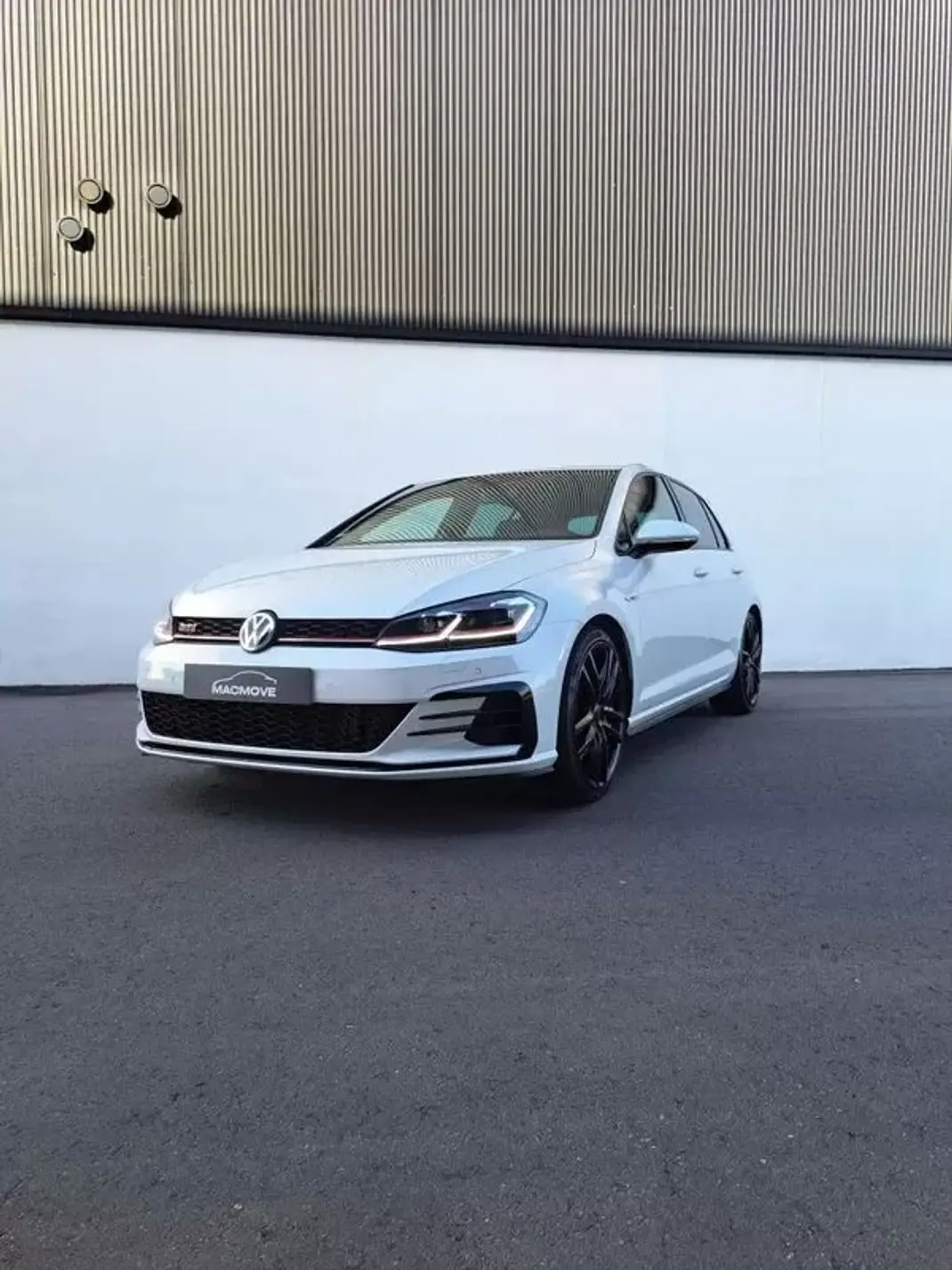 Volkswagen Golf 2019 - 28900 EUR, 108000 km - AUTO.MOTO.pt - 108000km - foto 24 de 32