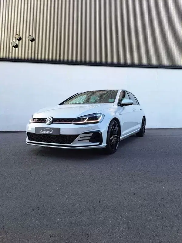 Volkswagen Golf 2019 - 27900 EUR, 108000 km - AUTO.MOTO.pt - 108000km - foto 24 de 32