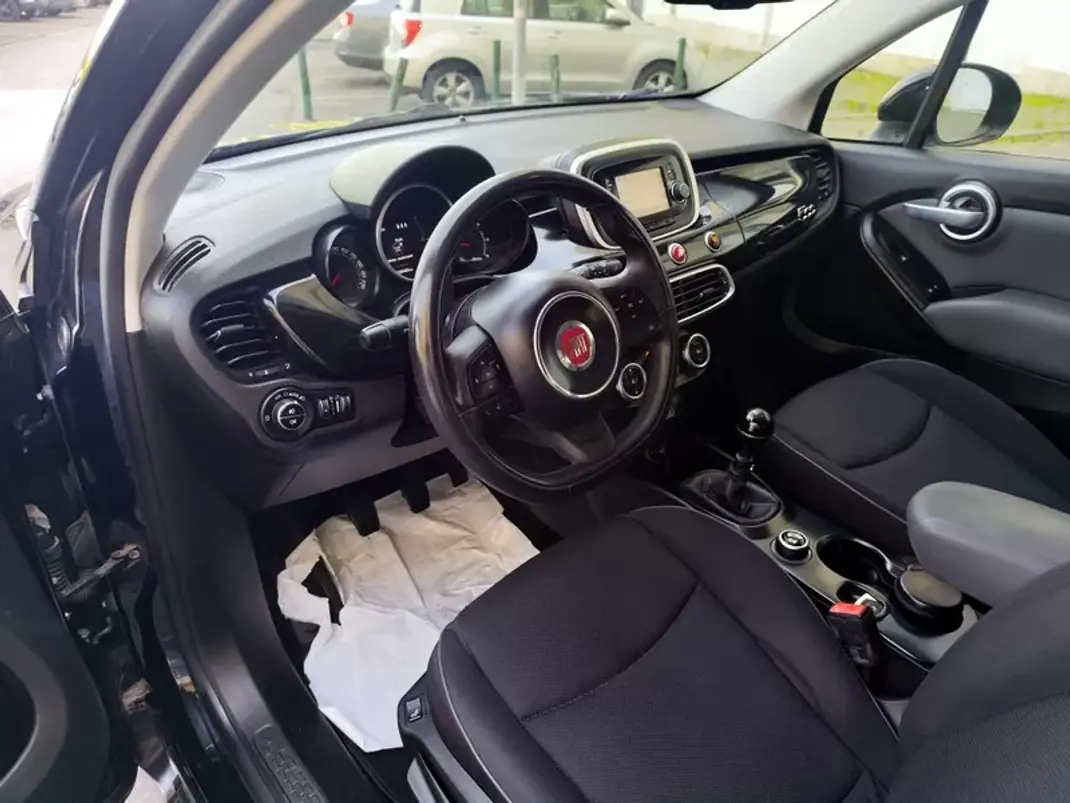 Fiat 500X 2015 - 9980 EUR, 159000 km - AUTO.MOTO.pt - 159000km - foto 4 de 22