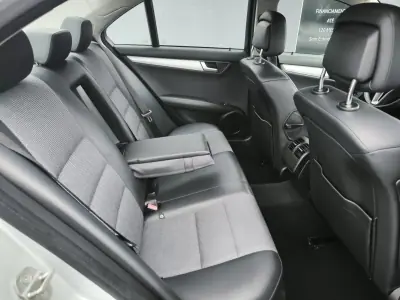 Mercedes-Benz C 220 2011 - 8950 EUR, 430000 km - AUTO.MOTO.pt - 430000km - foto 25 de 52