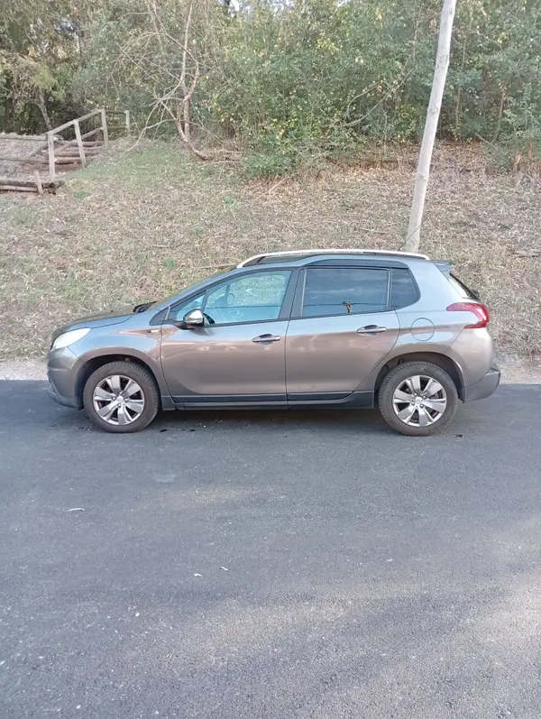 Peugeot 2008 Style 2017 Diesel — 97 500 km · Lisbon Peugeot 2008 Style 2017 Diesel