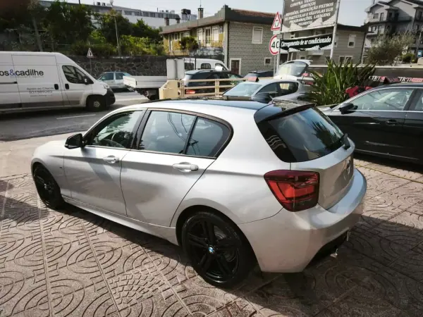BMW 120 2014 - 17900 EUR, 180000 km - AUTO.MOTO.pt - 180000km - foto 11 de 34