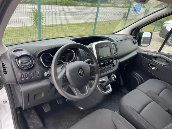 Renault Trafic 2020 - 17450 EUR, 131000 km - AUTO.MOTO.pt - 131000km - foto 17 de 35