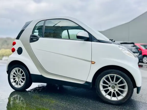 Smart Fortwo Cabrio 2008 - 6700 EUR, 60000 km - AUTO.MOTO.pt - 60000km - foto 4 de 26