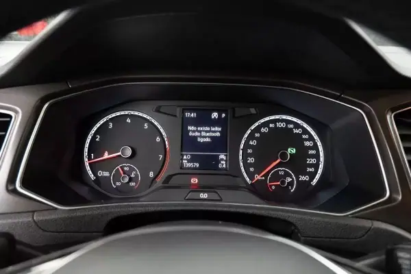 Volkswagen T-Roc 2019 - 21900 EUR, 135000 km - AUTO.MOTO.pt - 135000km - foto 20 de 48