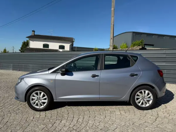 SEAT Ibiza 2017 — foto 2 de 33