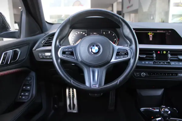 BMW 116 2021 - 24900 EUR, 99891 km - AUTO.MOTO.pt - 99891km - foto 12 de 30