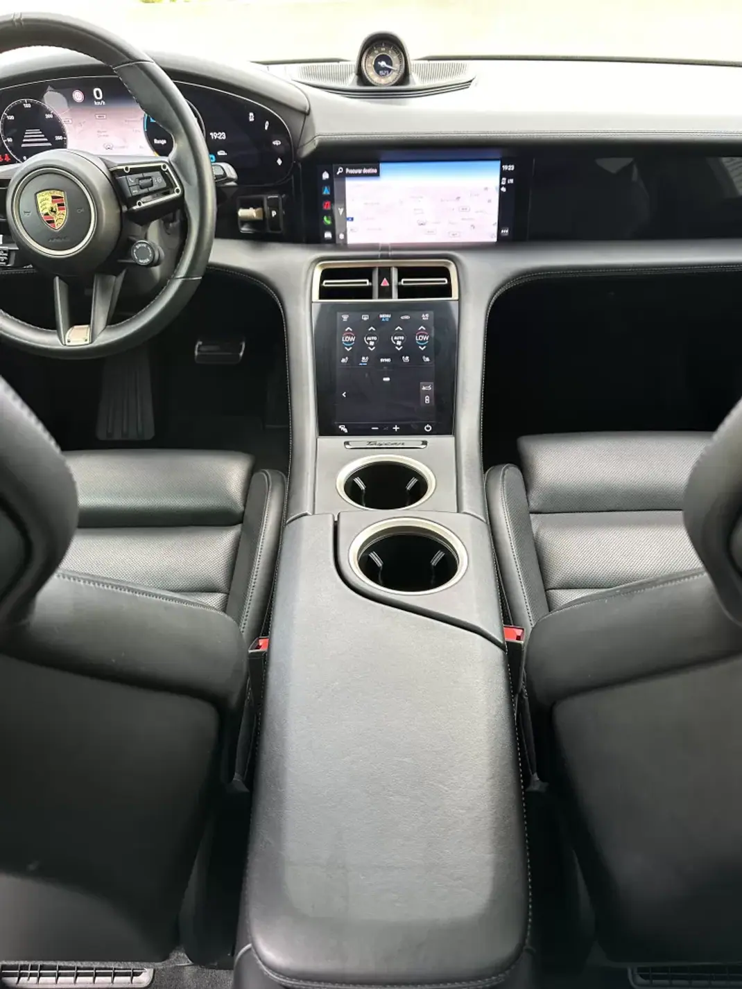 Porsche Taycan 2021 - 99900 EUR, 66000 km - 66000km - foto 61 de 71