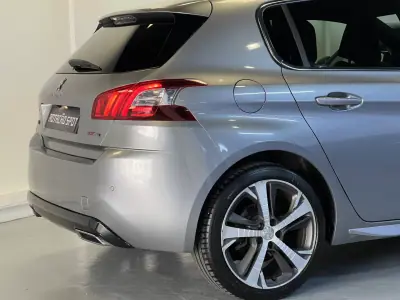 Peugeot 308 2016 - 11990 EUR, 96000 km - AUTO.MOTO.pt - 96000km - foto 45 de 48