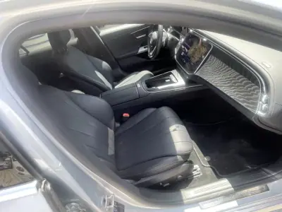 Mercedes-Benz E 300 2024 - 60950 EUR, 23190 km - 23190km - foto 13 de 14