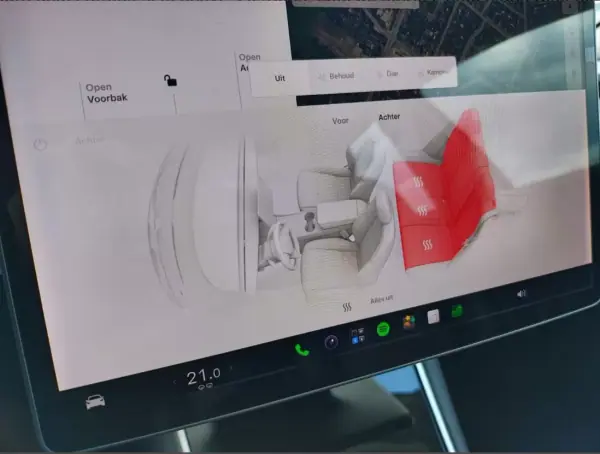 Tesla Model 3 2019 - 22900 EUR, 224000 km - AUTO.MOTO.pt - 224000km - foto 21 de 26