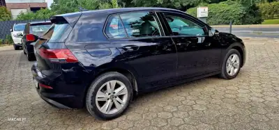 Volkswagen Golf 2021 - 18450 EUR, 93080 km - AUTO.MOTO.pt - 93080km - foto 5 de 23