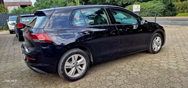 Volkswagen Golf 2021 - 18450 EUR, 93080 km - AUTO.MOTO.pt - 93080km - foto 5 de 23