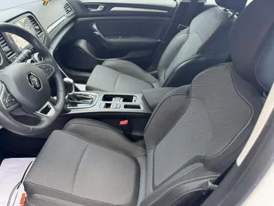 Renault Mégane Sport Tourer 2023 - 24900 EUR, 16217 km - AUTO.MOTO.pt - 16217km - foto 3 de 22