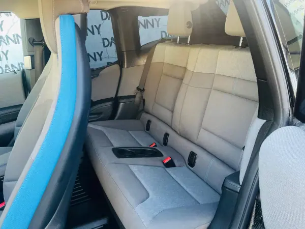 BMW i3 2019 - 20450 EUR, 50000 km - AUTO.MOTO.pt - 50000km - foto 8 de 11