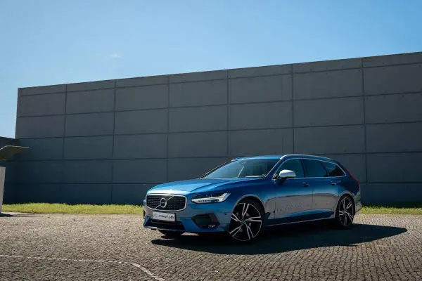 Volvo V90 2018 - 21990 EUR, 184000 km - AUTO.MOTO.pt - 184000km - foto 34 de 38