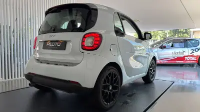Smart ForTwo 2016 - 9990 EUR, 86291 km - 86291km - foto 9 de 23