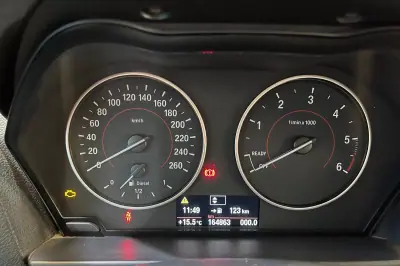 BMW 118 2015 - 13999 EUR, 164000 km - AUTO.MOTO.pt - 164000km - foto 34 de 50