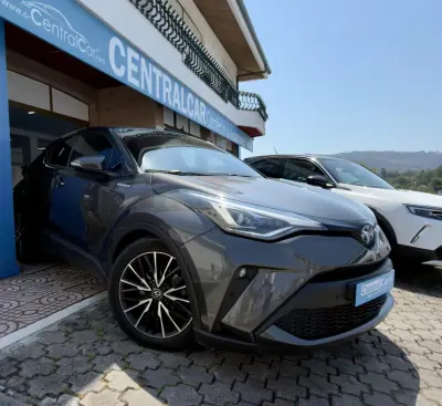 Toyota C-HR 2020 - 24950 EUR, 67000 km - AUTO.MOTO.pt - 67000km - foto 2 de 26
