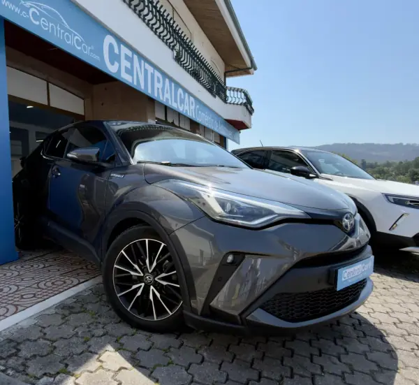 Toyota C-HR 2020 - 24950 EUR, 67000 km - AUTO.MOTO.pt - 67000km - foto 2 de 26